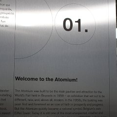 Atomium - Erläuterungstafel     © Joost Braune, April 2014
