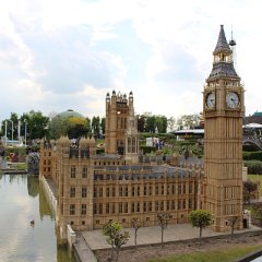 Mini-Europe - Großbritannien - Houses of Parliament mit Big Ben     © Joost Braune, April 2014